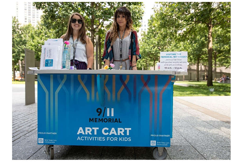 9/11 Memorial Art Cart: Photo by Jin Lee