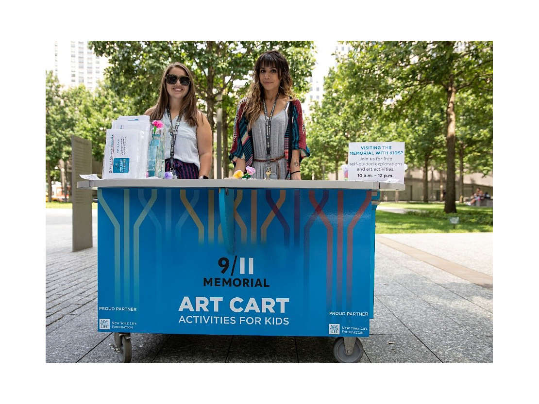 9/11 Memorial Art Cart: Photo by Jin Lee