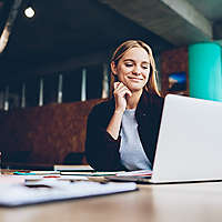 Business woman on a laptop