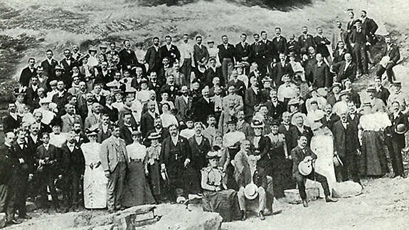 First sales club picture