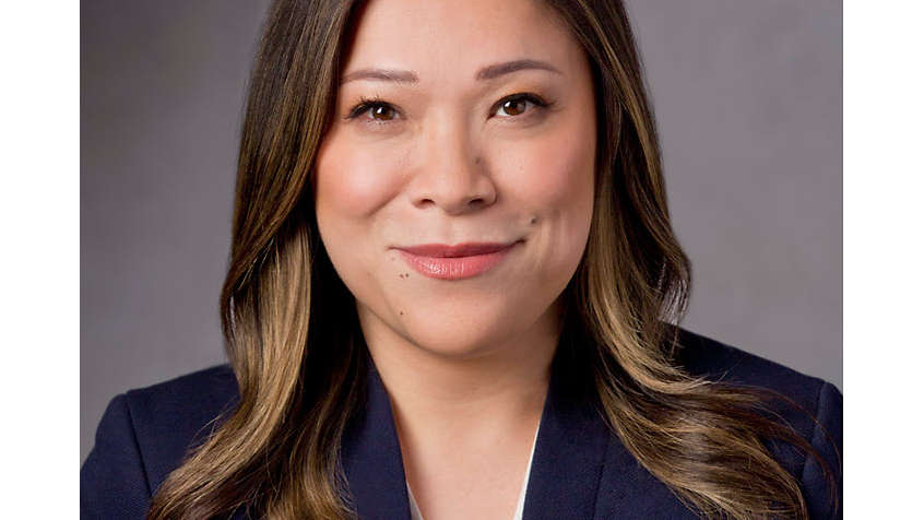 New York Life’s Amy Hu receives Outstanding Asian American award