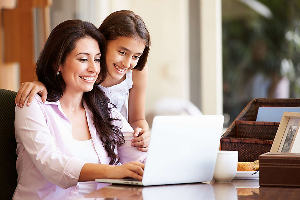 mother daughter celebrating hispanic heritage month