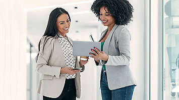 women coworkers