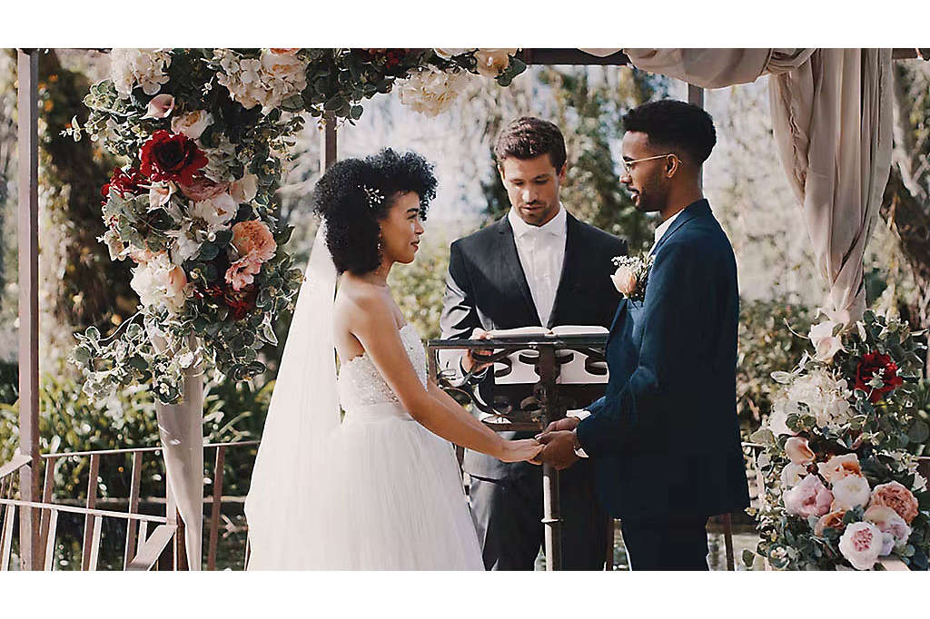 Couple getting married and saying their vows