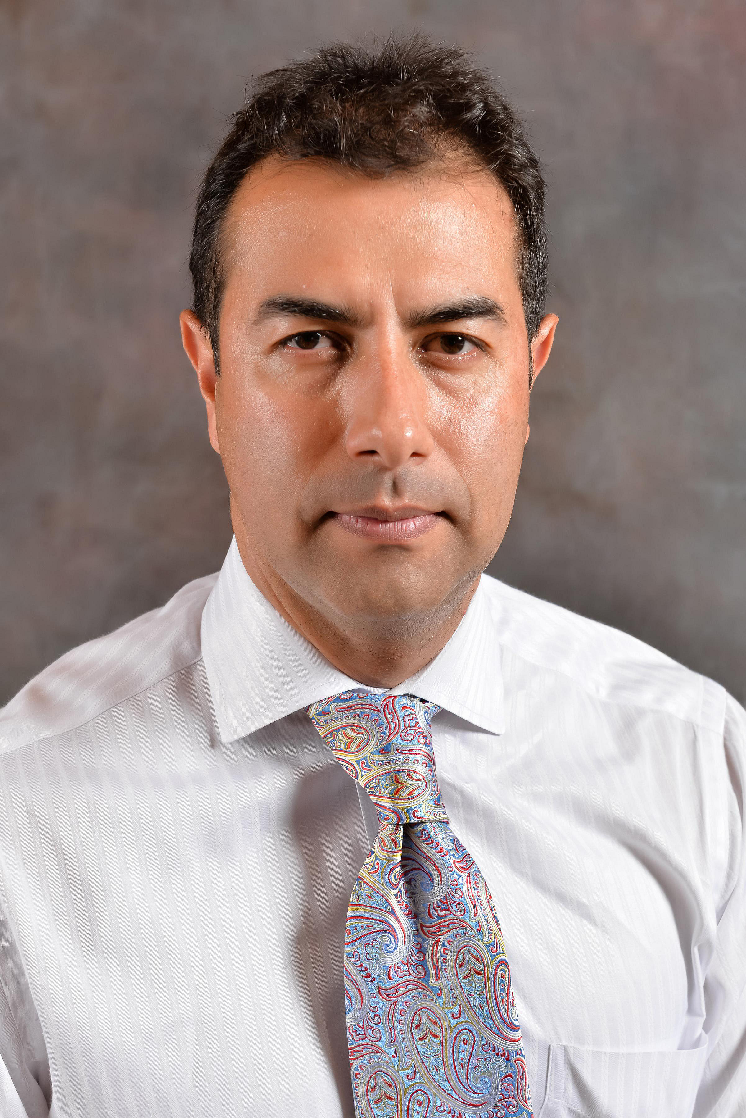 Headshot of Mauricio   Gaitan