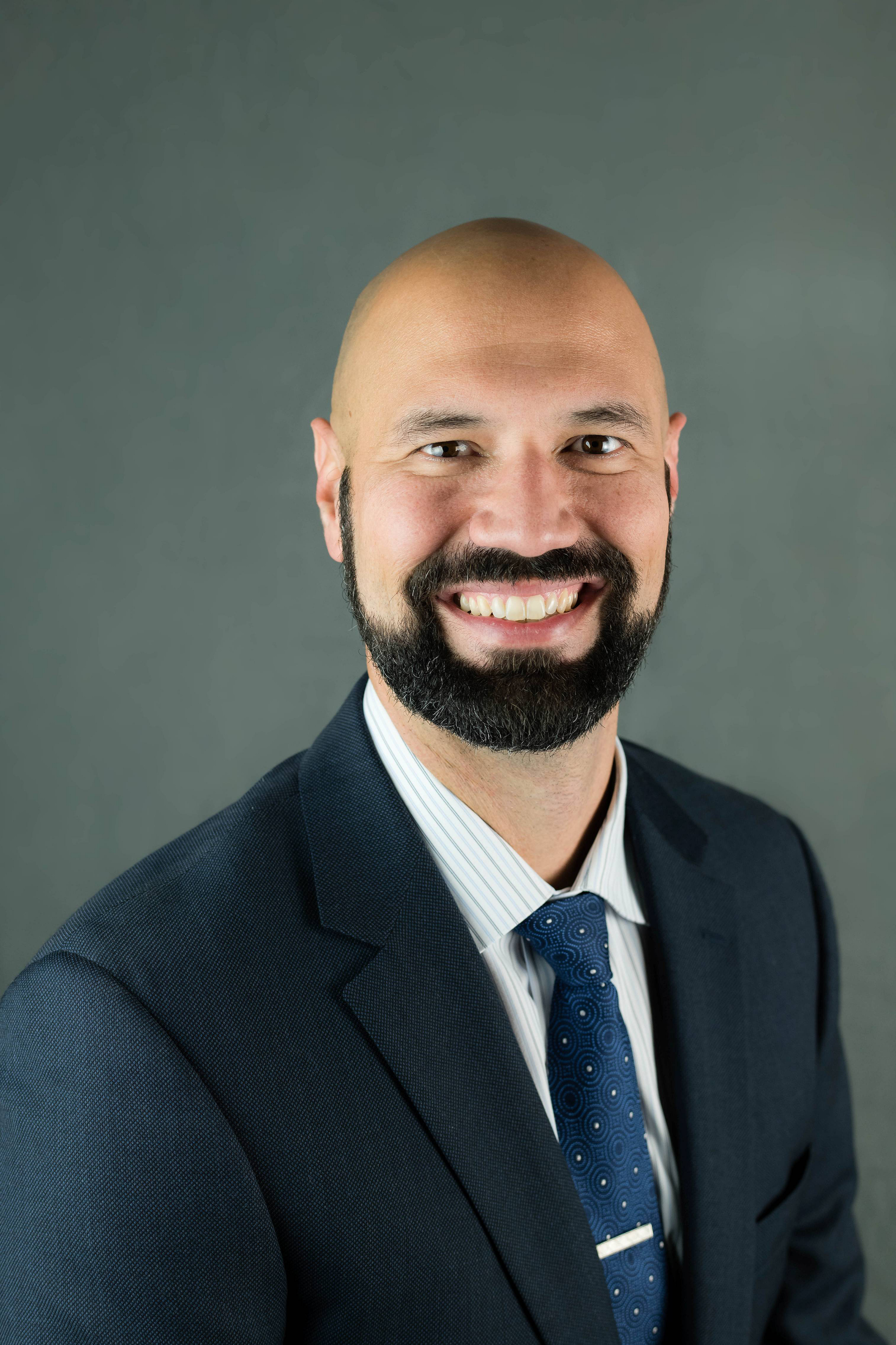 Headshot of Phil   Hart