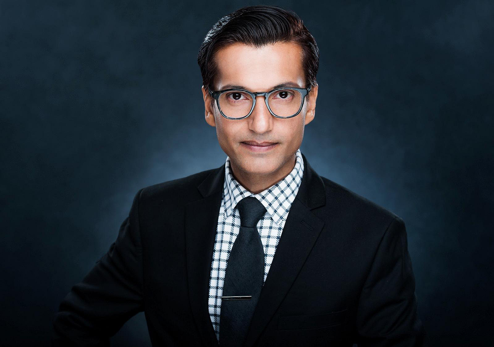 Headshot of Amir Dodhiya