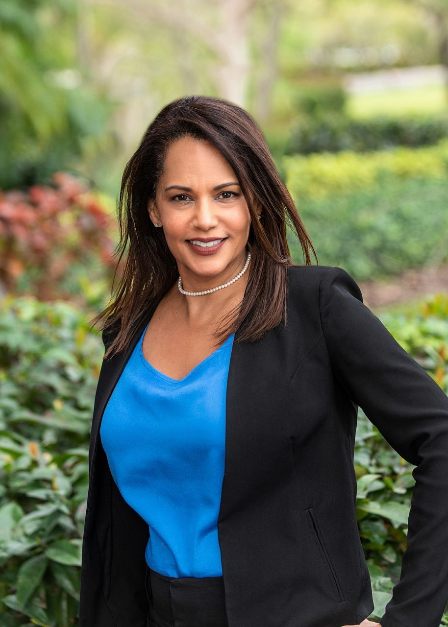 Headshot of Lourdes   Calas