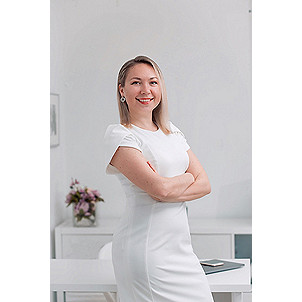 VALERIYA M. KOLESNIKOVA Your Financial Advisor