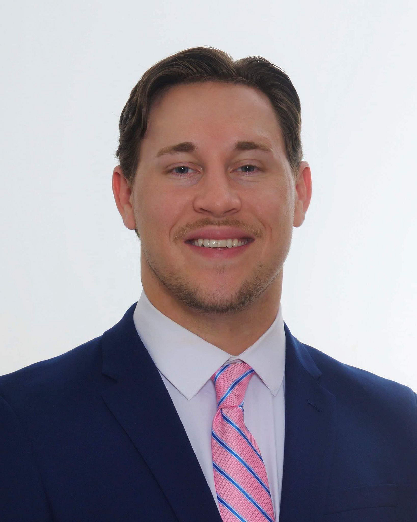 Headshot of Allen Earnheart