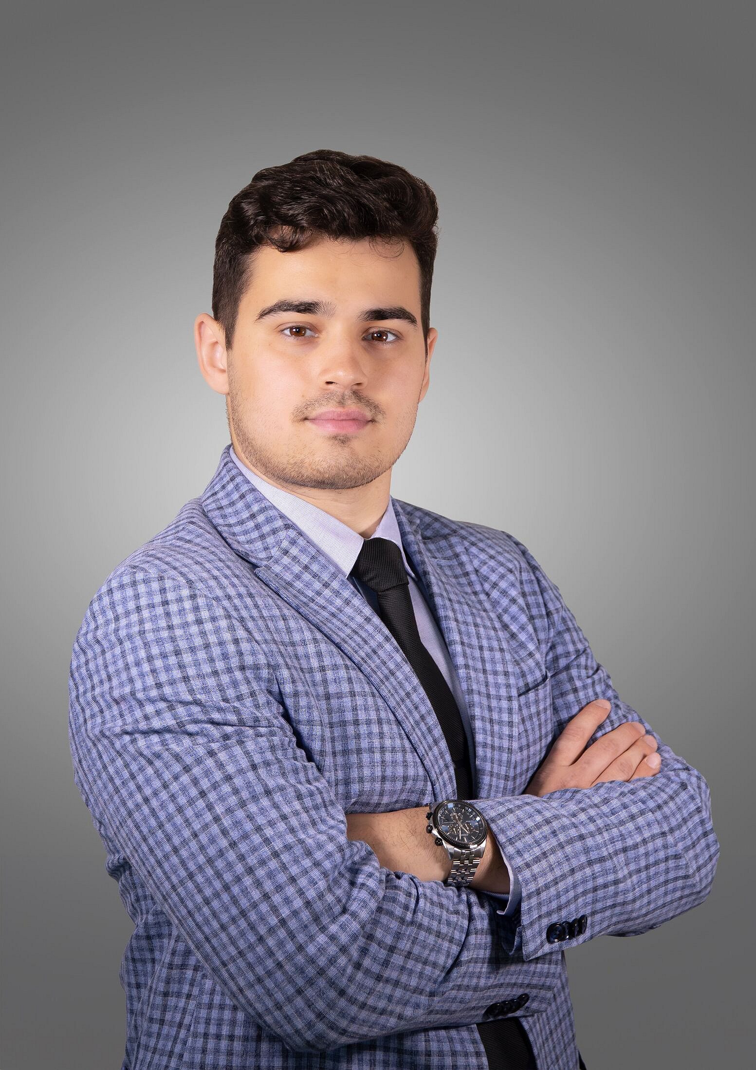 Headshot of Gustavo Dutra