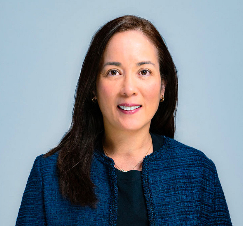 Headshot of Pilar Zosa