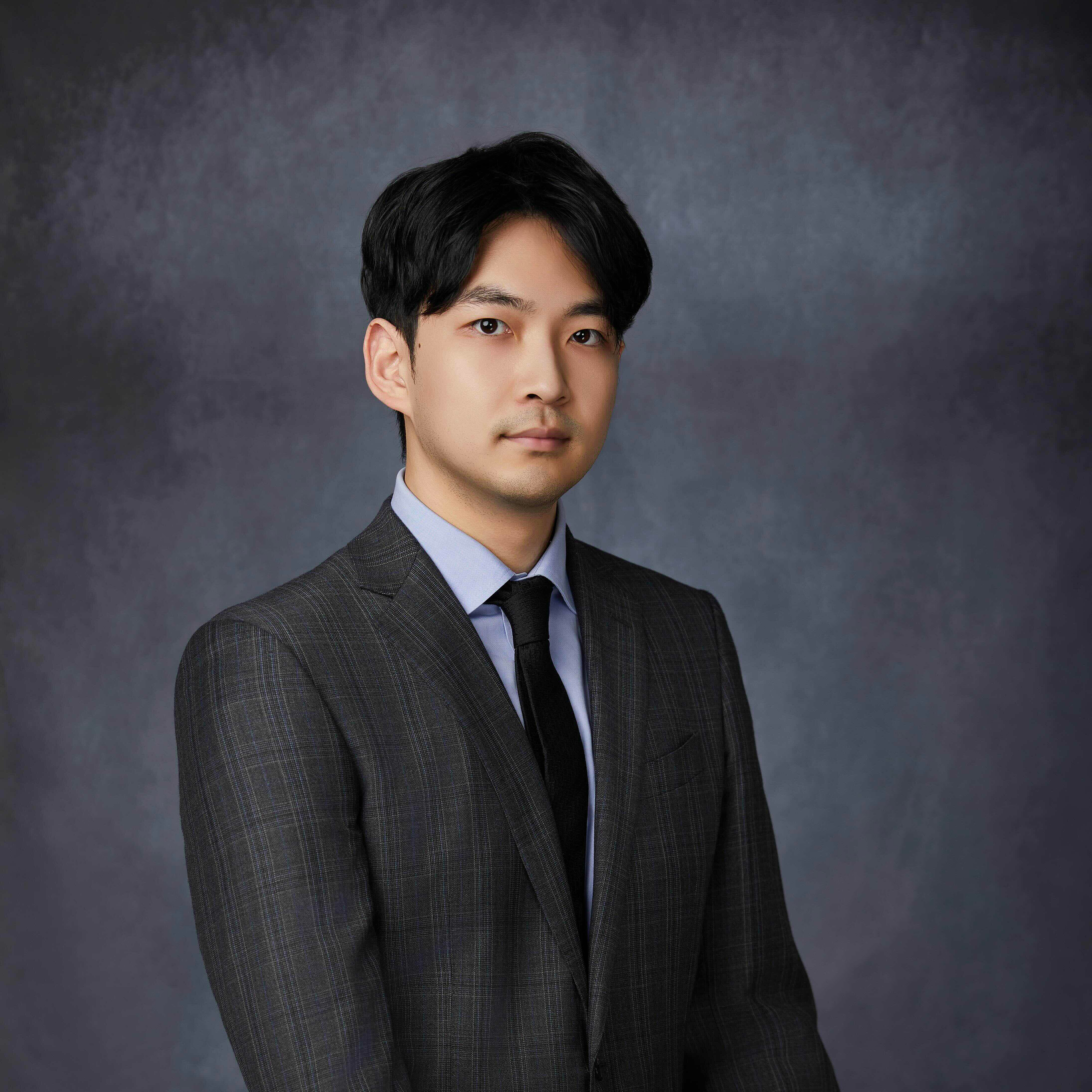 Headshot of Zhibo "Baibai" Cheng