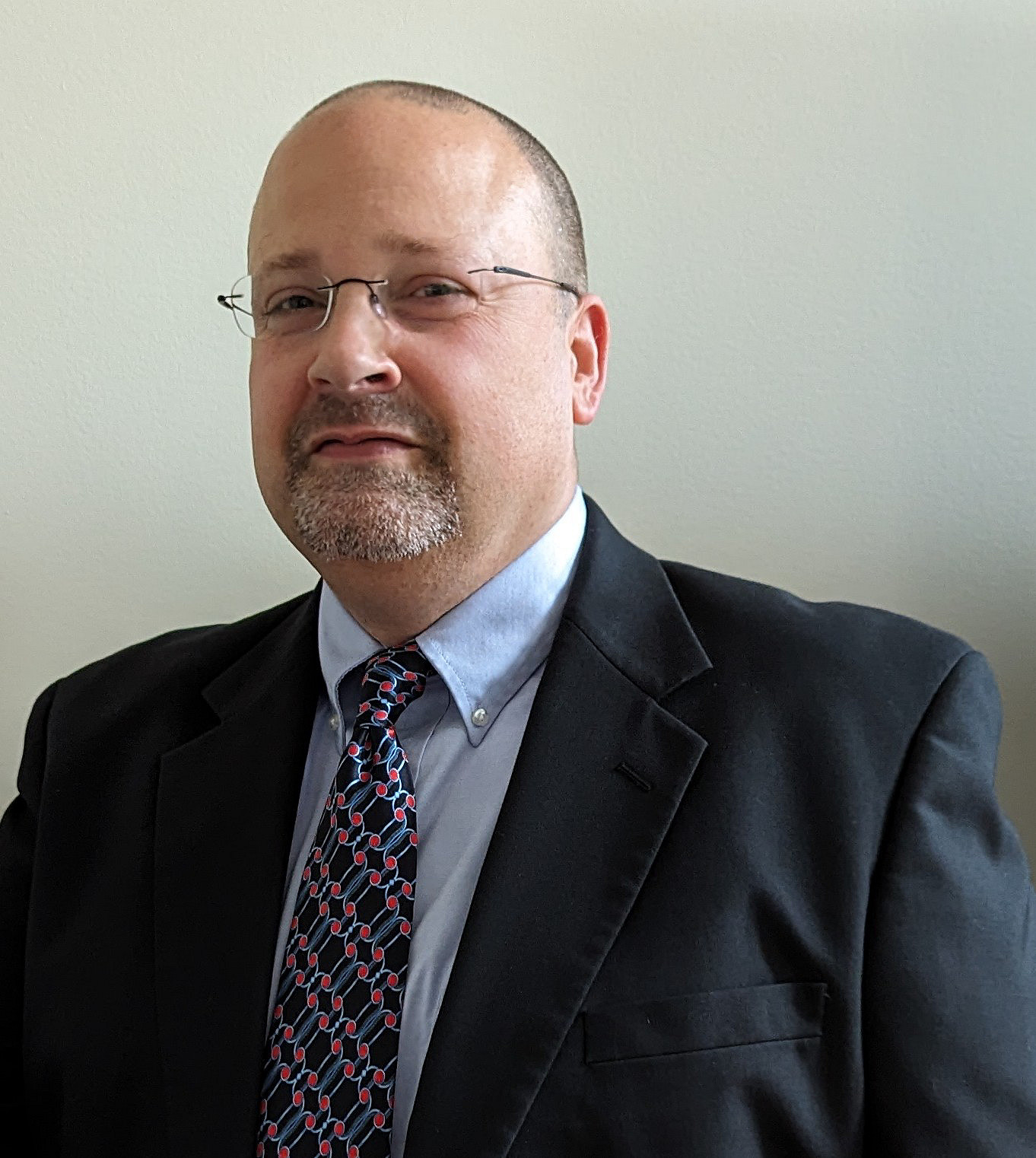Headshot of Adam Aussem